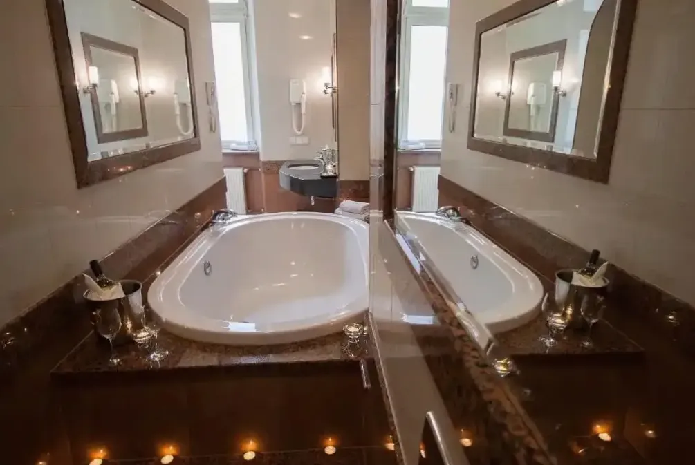 Wnętrze hotelu z kasynem